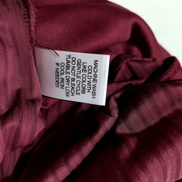 La La Land Creative Co Burgundy Velvet Tank Top Bodysuit Size Small - Picture 7 of 7